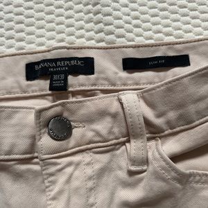 Banana Republic Men’s 30x30 Slim Fit Khaki Pants